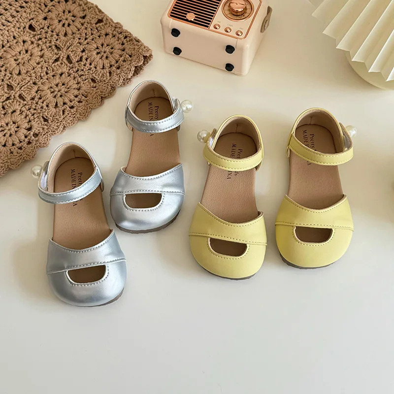 Kids Shoes Girls Shoes Summer PU Leather Girls Dress Shoes Pearl Princess Shoes Hollow Girls Sandals Flats Girls
Kids Shoes Girls Shoes Summer PU Leather Girls Dress Shoes Pearl Princess Shoes Hollow Girls Sandals Flats Girls