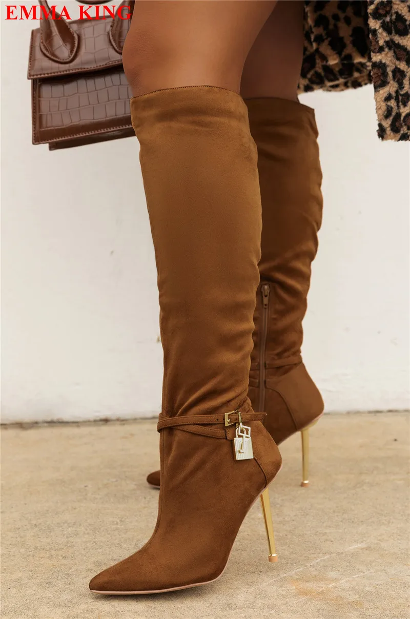 New Fashion Metal Lock Knee High Boots Winter Autumn Pointed Toe Women's Shoes Luxury Slim High Heels Ladies Botas Mujer 2022
New Fashion Metal Lock Knee High Boots Winter Autumn Pointed Toe Women's Shoes Luxury Slim High Heels Ladies Botas Mujer 2022