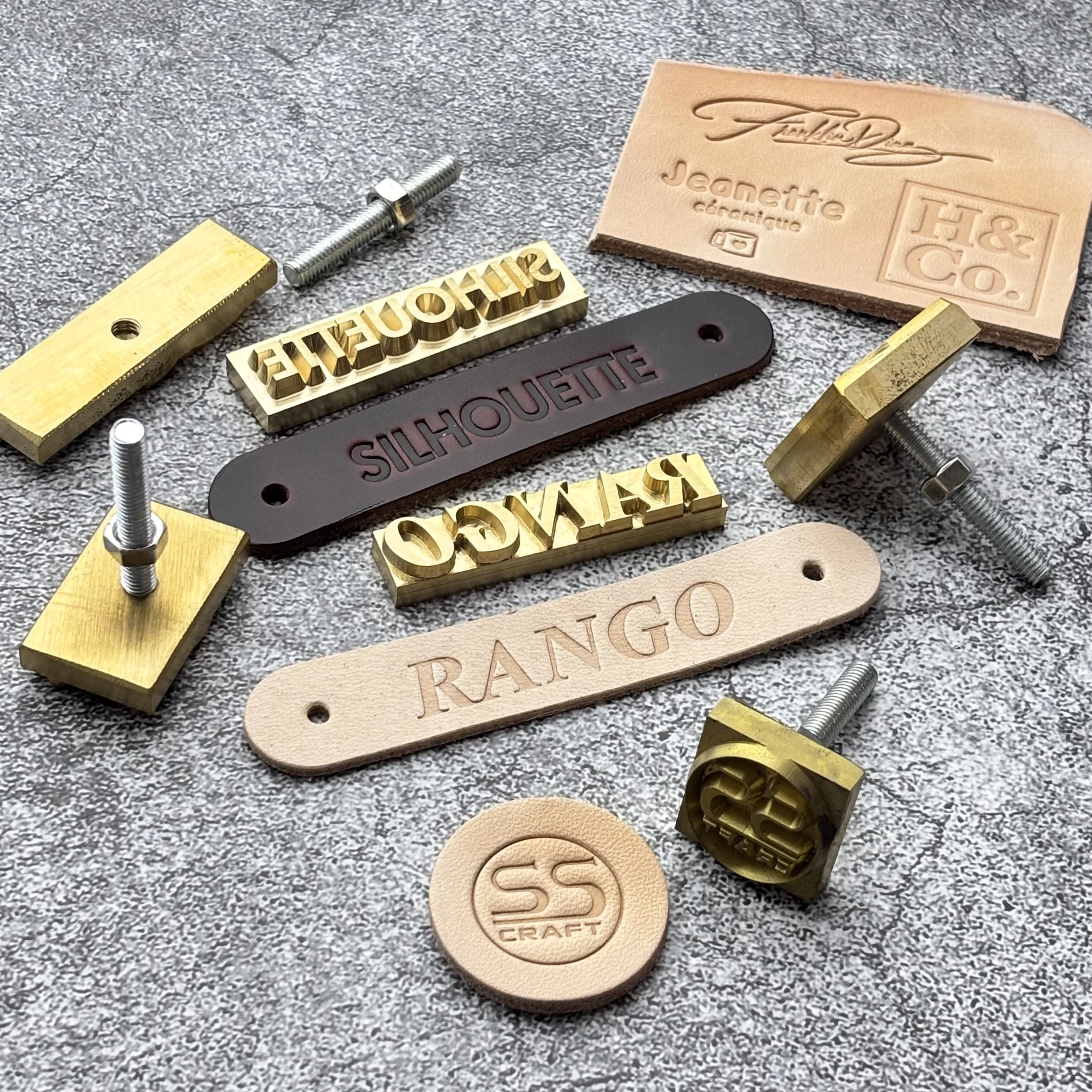 Customize Leather Brass Stamp Personalized Logo Branding Iron Mold Wood Burger Cake Clay Plastic Stamping DIY Custom Foil Stamps
Customize Leather Brass Stamp Personalized Logo Branding Iron Mold Wood Burger Cake Clay Plastic Stamping DIY Custom Foil Stamps