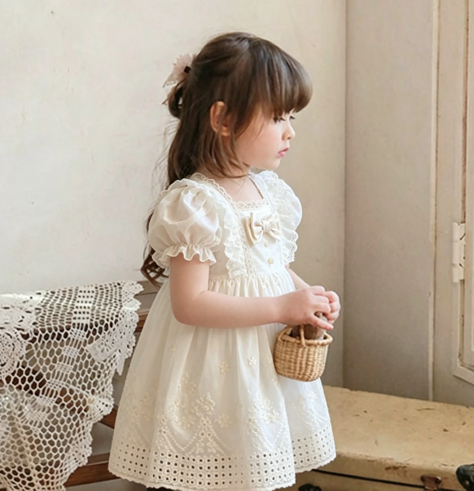 Spring 2026 Korean Children Clothes Girl Princess Dress Lace Vest Sundress Sweet Fresh Fashionable Baby Girls Dress
Spring 2026 Korean Children Clothes Girl Princess Dress Lace Vest Sundress Sweet Fresh Fashionable Baby Girls Dress