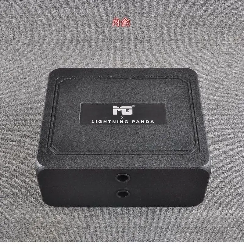 Весенне-летние уличные удобные тканевые кроссовки для мужчин и женщин на шнуровке, модные кроссовки на воздушной подушке
Весенне-летние уличные удобные тканевые кроссовки для мужчин и женщин на шнуровке, модные кроссовки на воздушной подушке