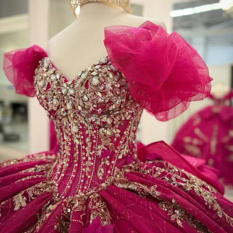 Shiny rose pink Quinceanera Dress Lace crystal 3D flower Tull glitter decal Bow vestidos de 15 Quinceanera Customized
Shiny rose pink Quinceanera Dress Lace crystal 3D flower Tull glitter decal Bow vestidos de 15 Quinceanera Customized
