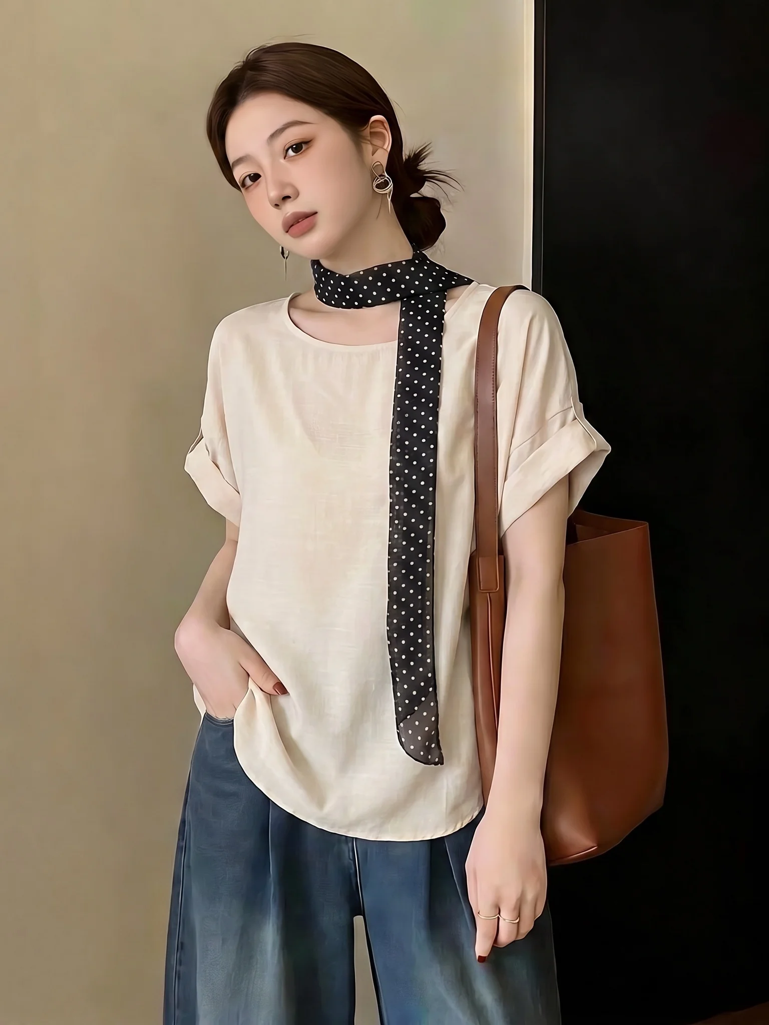 Slim Fit Cotton Linen Short Sleeve Shirt Women's Summer New Style plus Size Flattering Polka Dot Sash Neck Hanging Top
Slim Fit Cotton Linen Short Sleeve Shirt Women's Summer New Style plus Size Flattering Polka Dot Sash Neck Hanging Top