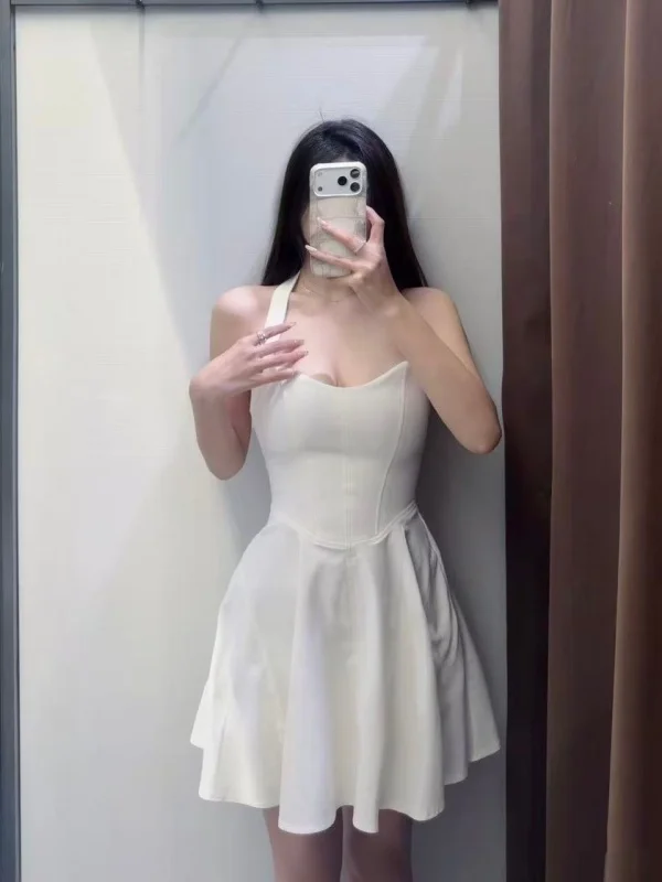 Spring Summer New Sweet And Spicy Fashion Wide Hem Hanging Neck Heart Collar Sleeveless Dress Women's 3152380 Casual H Version
Spring Summer New Sweet And Spicy Fashion Wide Hem Hanging Neck Heart Collar Sleeveless Dress Women's 3152380 Casual H Version