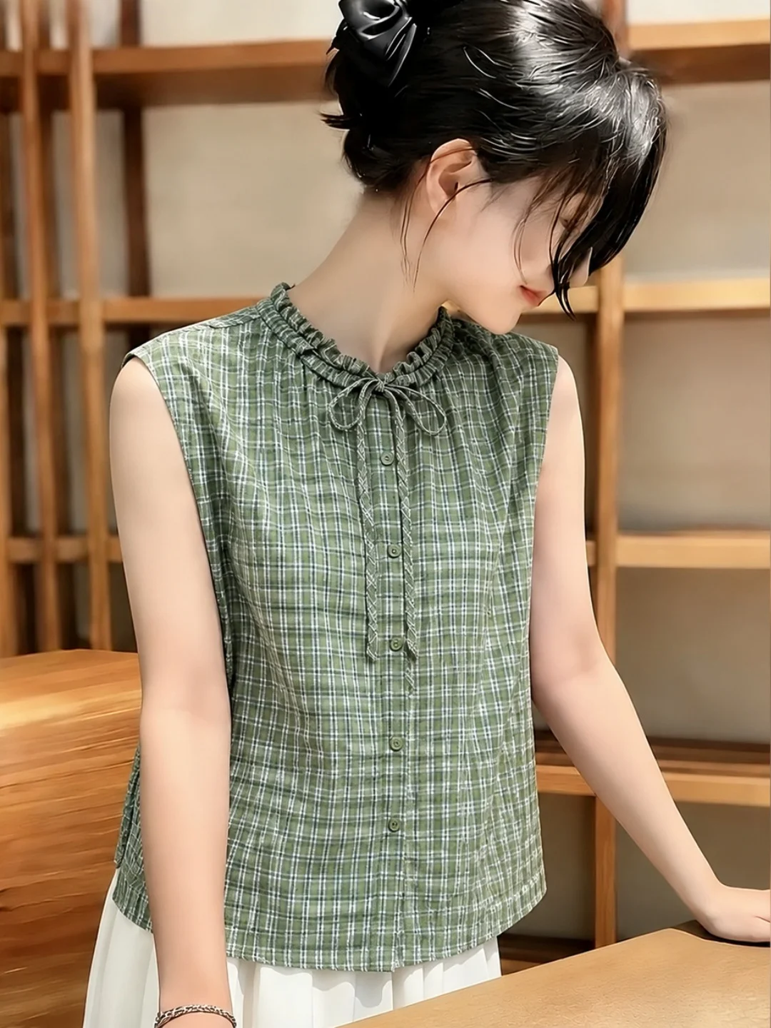 Korean Style Elegant Summer Vest Women's Sleeveless Tunic Top Floral Lace Bow Tie Plaid Design Age Defying Fashionable Blouse
Korean Style Elegant Summer Vest Women's Sleeveless Tunic Top Floral Lace Bow Tie Plaid Design Age Defying Fashionable Blouse