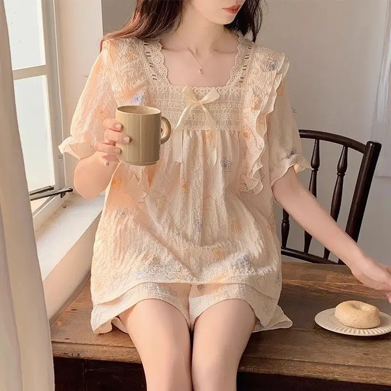 Pajama Sets Women's Summer Korean Style Cute Short-sleeved Lace Two-piece Home Clothes Lady Kawaii Pajamas Set Suit Woman Shorts
Pajama Sets Women's Summer Korean Style Cute Short-sleeved Lace Two-piece Home Clothes Lady Kawaii Pajamas Set Suit Woman Shorts