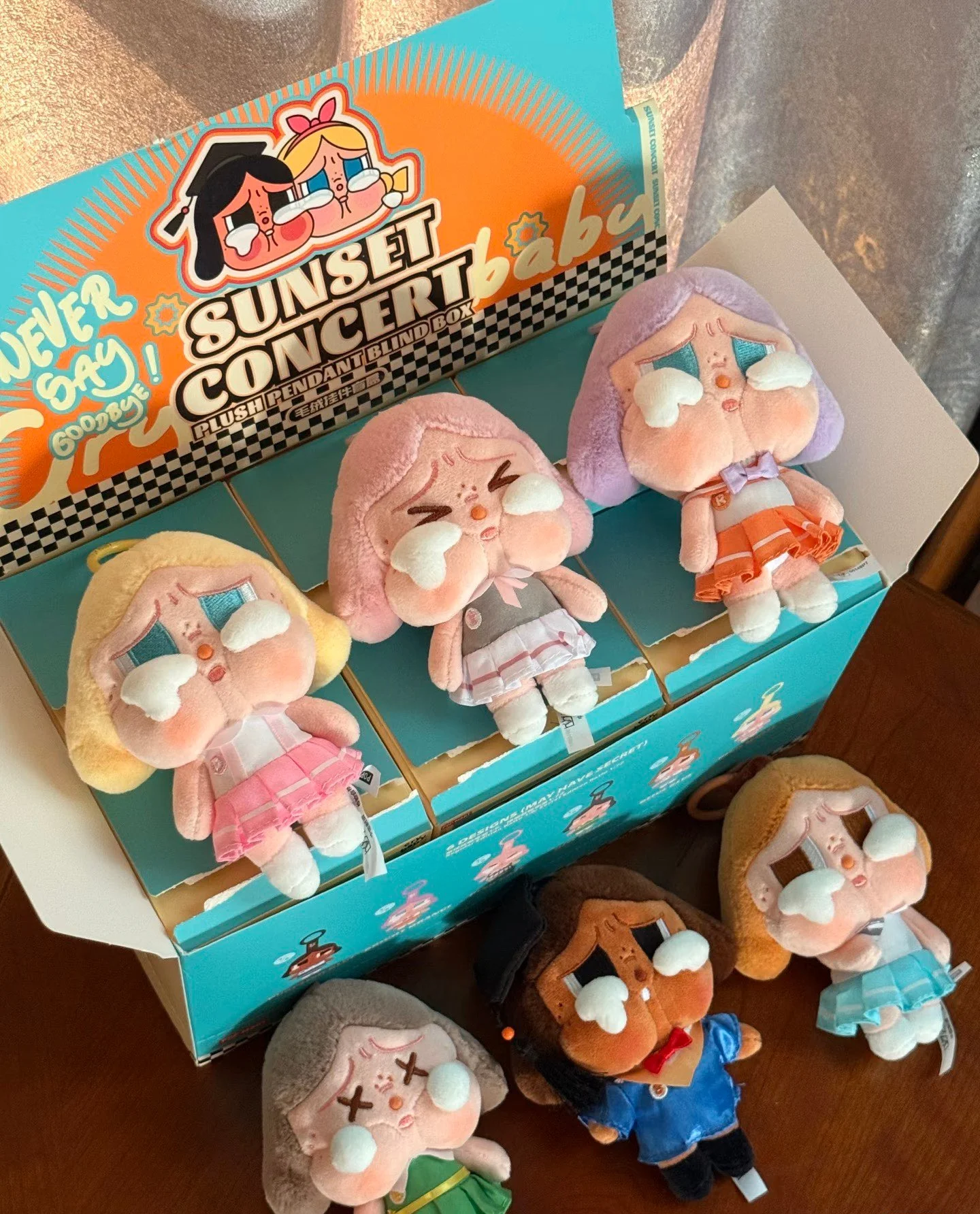 In Spot Popmart Crybaby Sunset Concert Series Trendy Blind Box Cute Plush Doll Schoolbag Car Pendant Decoration Gift
In Spot Popmart Crybaby Sunset Concert Series Trendy Blind Box Cute Plush Doll Schoolbag Car Pendant Decoration Gift