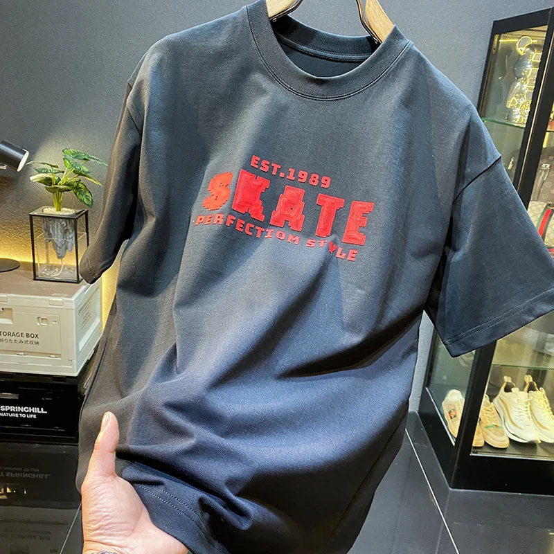 Retro printed short sleeved T-shirt for men's summer street fashion brand 2025 new loose and fashionable half sleeved shirt
Retro printed short sleeved T-shirt for men's summer street fashion brand 2025 new loose and fashionable half sleeved shirt