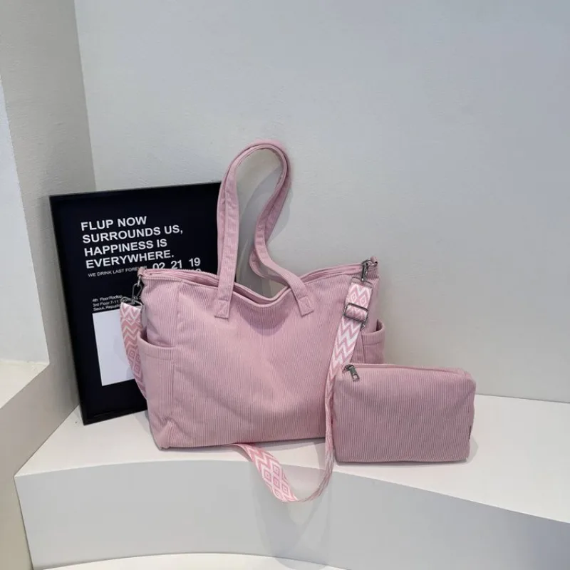 Fashion Leather Diaper Bag For Women Crossbody Tote Luxury Vintage Minimalist Designer Large Capacity Chic Designer Bag
Fashion Leather Diaper Bag For Women Crossbody Tote Luxury Vintage Minimalist Designer Large Capacity Chic Designer Bag