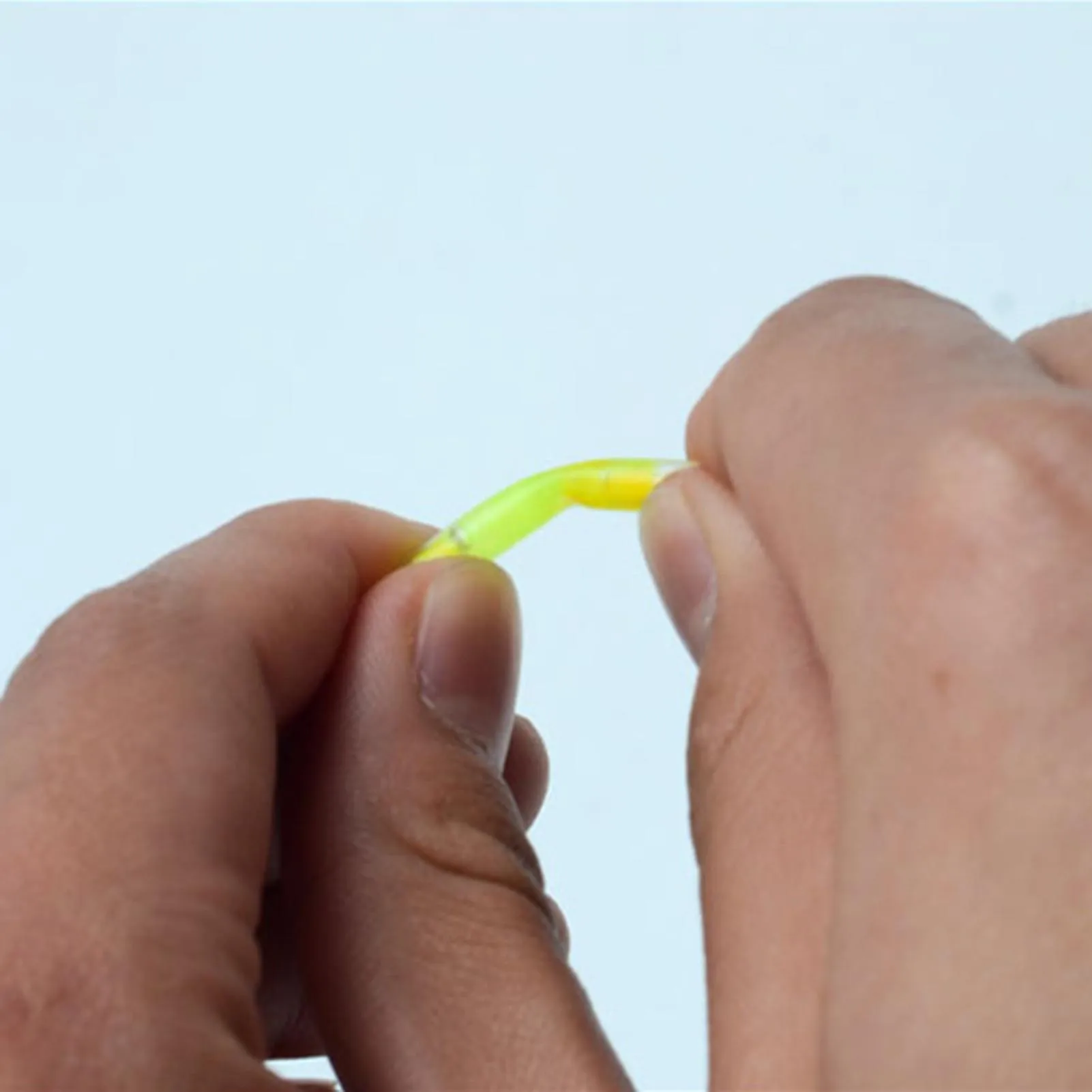 20pcs Luminous Fishing Floats 2.2-4.5mm Fishing Glow Stick For Freshwater Saltwater Portable Outdoor Fishing Accessory Fish Gear
20pcs Luminous Fishing Floats 2.2-4.5mm Fishing Glow Stick For Freshwater Saltwater Portable Outdoor Fishing Accessory Fish Gear