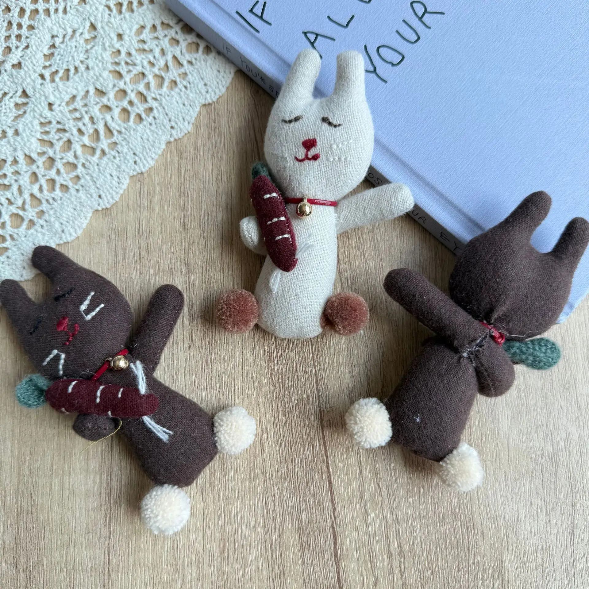 Handmade Carrot Rabbit Bear Brooch Hair Accessory DIY Craft for Kids Shoes Socks Bag Hat Clothing Decoration High Quality
Handmade Carrot Rabbit Bear Brooch Hair Accessory DIY Craft for Kids Shoes Socks Bag Hat Clothing Decoration High Quality