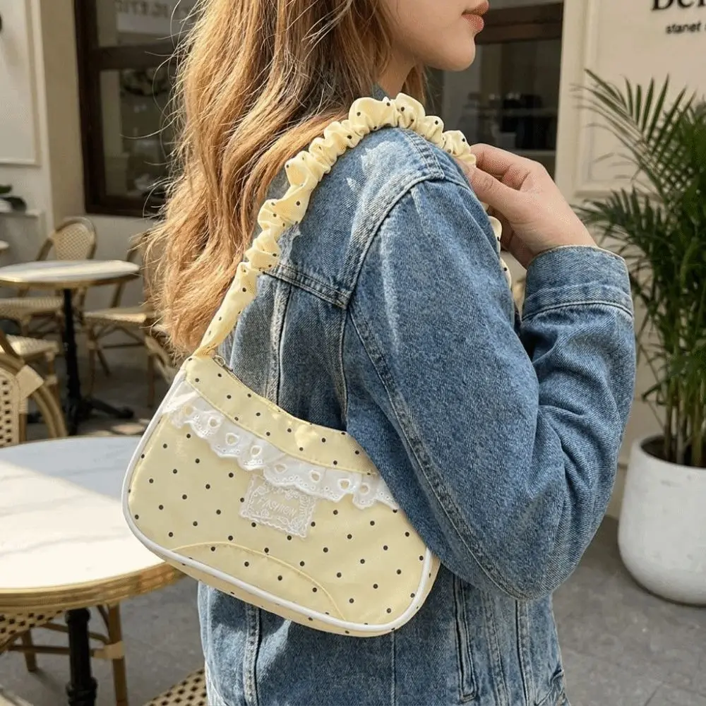 Lace Polka Dot Shoulder Bag Stretchable Strap Drawstring Pleated Underarm Bag Large Capacity Ultralight French Stick Handbag
Lace Polka Dot Shoulder Bag Stretchable Strap Drawstring Pleated Underarm Bag Large Capacity Ultralight French Stick Handbag