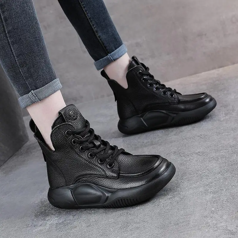 Genuine Leather Boots Women's Cotton Boots Thick Bottom Short Boots Casual High Top Shoes Women Waterproof Platform Ru...
Genuine Leather Boots Women's Cotton Boots Thick Bottom Short Boots Casual High Top Shoes Women Waterproof Platform Ru...