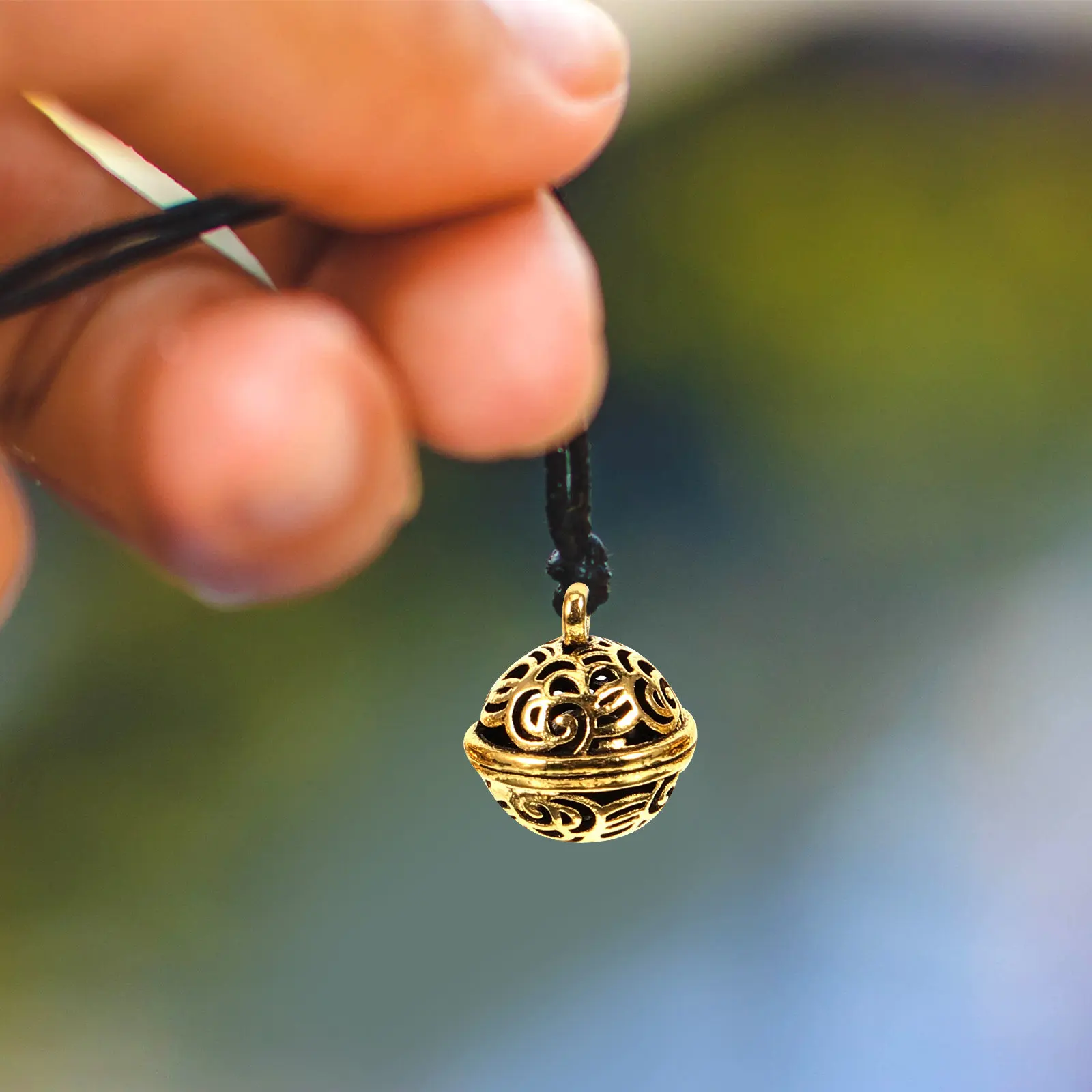 20Pcs Finish Alloy Bell Pendant Vintage Bag Charm Jewelry Making Decorative Hanging Ornament Cheerful Ringing Sound
20Pcs Finish Alloy Bell Pendant Vintage Bag Charm Jewelry Making Decorative Hanging Ornament Cheerful Ringing Sound
