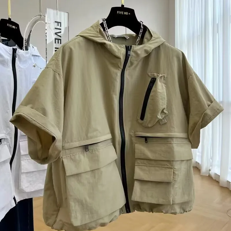 New Vintage Hooded Vest Women Sleeveless Cardigan Korean Fashion Zipper Outdoor Jacket Sweatshirts High Quality
New Vintage Hooded Vest Women Sleeveless Cardigan Korean Fashion Zipper Outdoor Jacket Sweatshirts High Quality