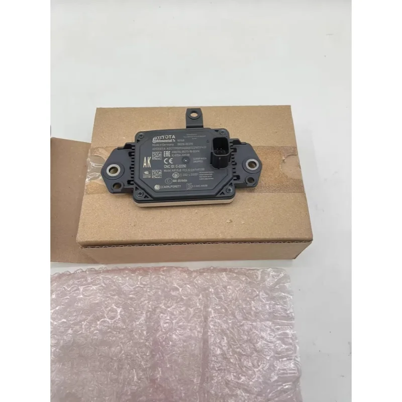 Suitable for Toyota TUNDRA SEQUOIA VXKA7 882100 C070 mm wave radar sensor assembly 2021-2024 ACC module
Suitable for Toyota TUNDRA SEQUOIA VXKA7 882100 C070 mm wave radar sensor assembly 2021-2024 ACC module