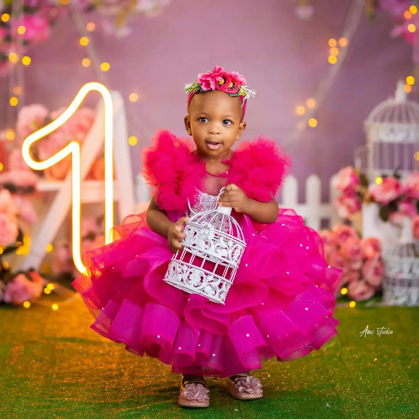 Hot Pink Flower Girl Dresses for Wedding Sleevless Beading Tulle Ankle Lenght Kids Birthday Party First Communion Gowns Custom
Hot Pink Flower Girl Dresses for Wedding Sleevless Beading Tulle Ankle Lenght Kids Birthday Party First Communion Gowns Custom