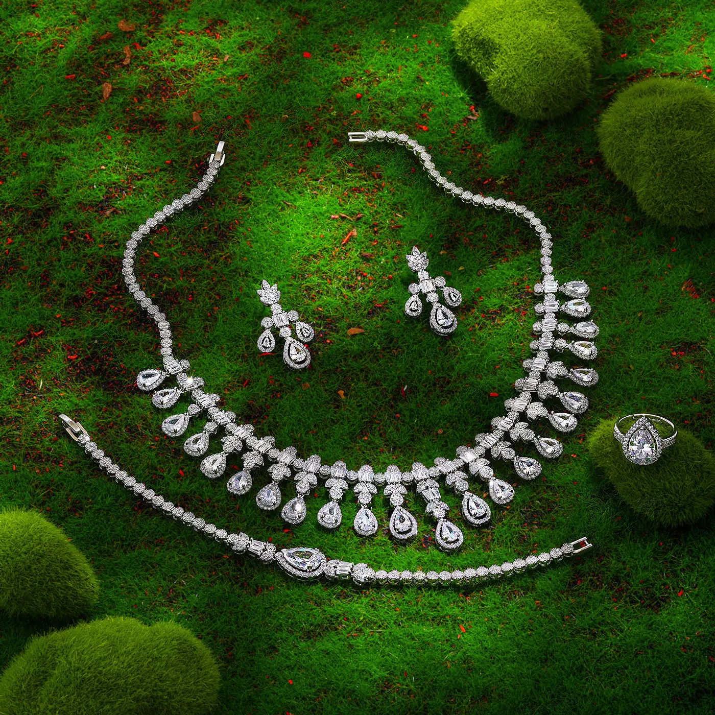 2024 Best selling African 4-piece Bridal Jewelry Set New Fashion Dubai Jewelry Set Women's Wedding Party Accessories Design
2024 Best selling African 4-piece Bridal Jewelry Set New Fashion Dubai Jewelry Set Women's Wedding Party Accessories Design