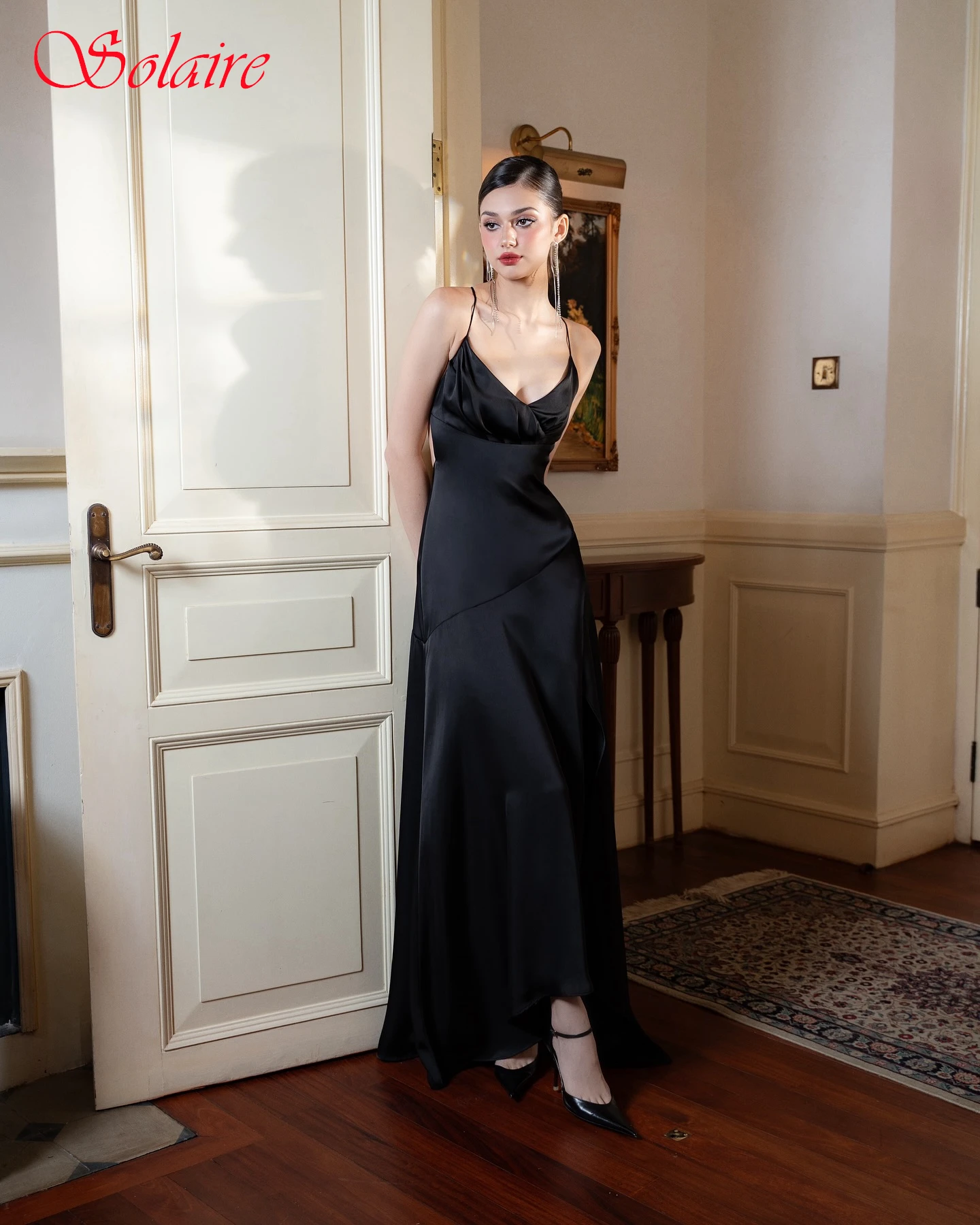 Customized A-Line V-Neck Elegant Formal Evening Dress and Fashion Delicate Temperament Celebrity Gowns High Quality Party Dress
Customized A-Line V-Neck Elegant Formal Evening Dress and Fashion Delicate Temperament Celebrity Gowns High Quality Party Dress