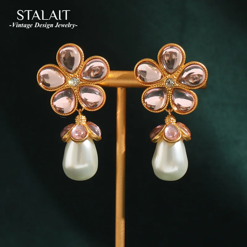 Vintage Crystal Flower Pink Earrings Drop Dangle Pearl Antique Accessories For Woman Jewelry Luxury Designer Girls 2025 New Item
Vintage Crystal Flower Pink Earrings Drop Dangle Pearl Antique Accessories For Woman Jewelry Luxury Designer Girls 2025 New Item