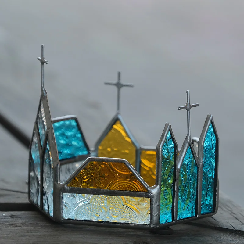 Glass church decorative music candlestick ornament can be carried on the car
Glass church decorative music candlestick ornament can be carried on the car