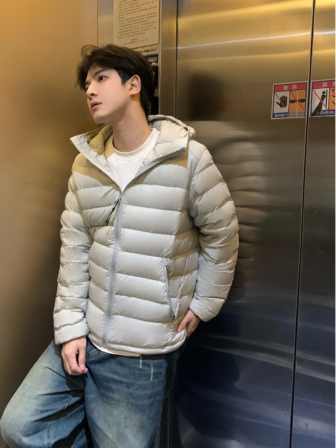 Khaki Light Thick Men's down Jacket Winter Three-Proof Hooded Cotton Clothes High-End Thickened Cotton Coat Outerwear
Khaki Light Thick Men's down Jacket Winter Three-Proof Hooded Cotton Clothes High-End Thickened Cotton Coat Outerwear