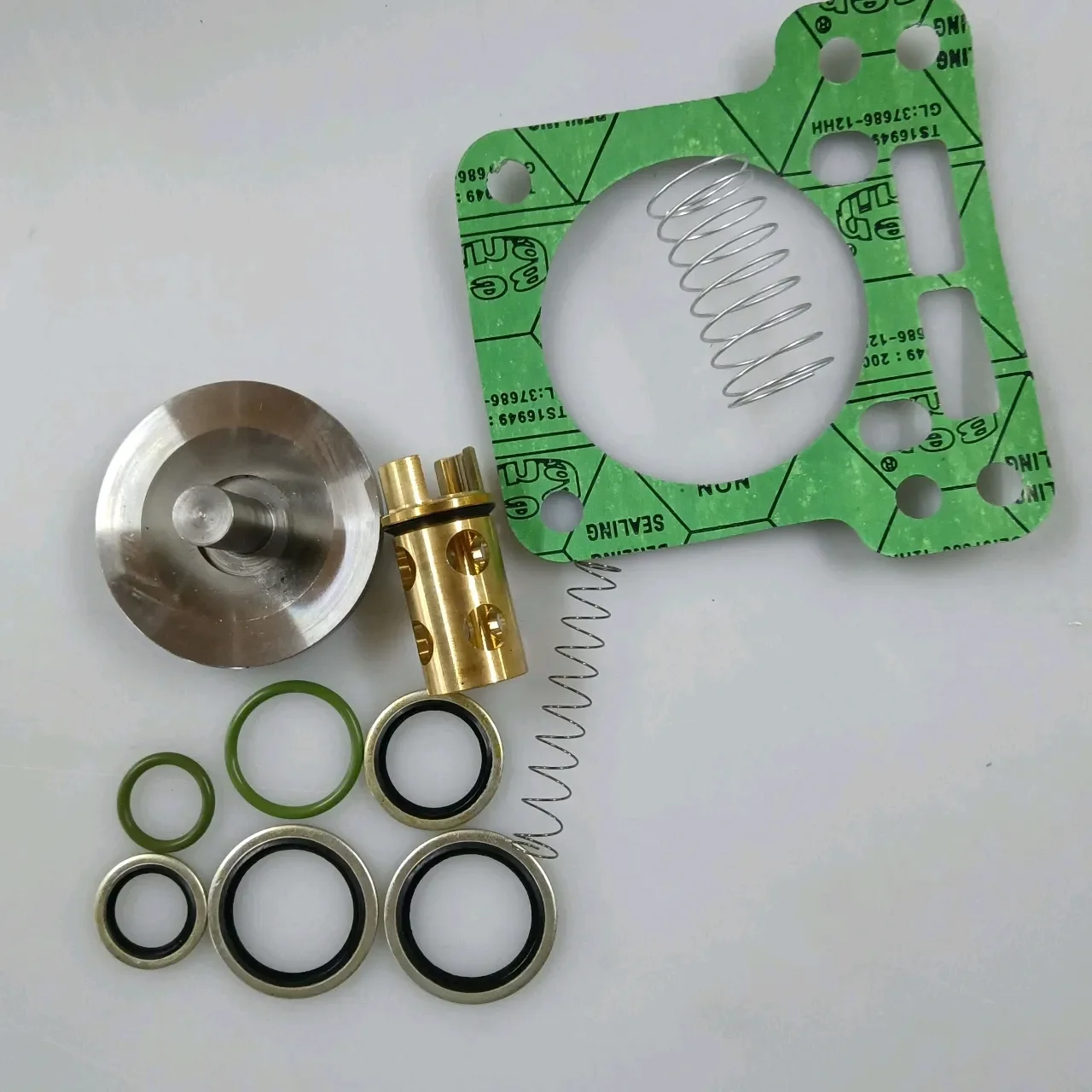 Air Compressor Spare Parts Kit 320SSY6013
Air Compressor Spare Parts Kit 320SSY6013