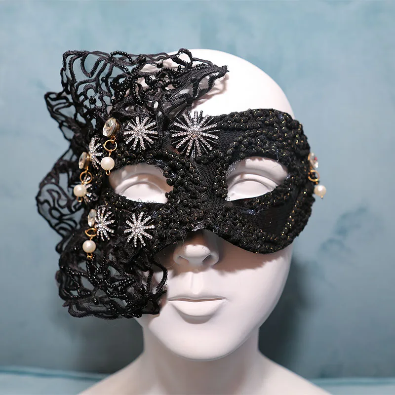 Halloween Mask Fancy Dress Party Carnival Side Decoration Half Face Masquerade Fashion Black
Halloween Mask Fancy Dress Party Carnival Side Decoration Half Face Masquerade Fashion Black