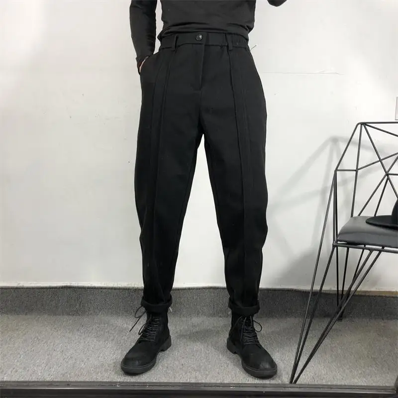 Winter New Dark Series Trendy Men's Simple Loose Thickened Overalls Korean Style Fashionable Versatile Casual Leggings
Winter New Dark Series Trendy Men's Simple Loose Thickened Overalls Korean Style Fashionable Versatile Casual Leggings