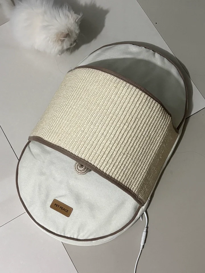 Cat Heating Pad Winter Warm Electric Pet Blanket Thermostatic Mat for Cats
Cat Heating Pad Winter Warm Electric Pet Blanket Thermostatic Mat for Cats