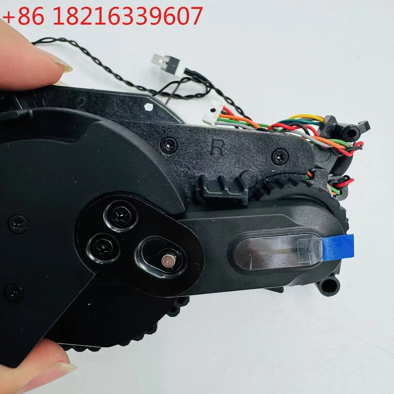 X50Pro/X50Ultra Sweeper Electronic Control Walking Wheel Lifting Pulley Left and Right Support Wheel
X50Pro/X50Ultra Sweeper Electronic Control Walking Wheel Lifting Pulley Left and Right Support Wheel