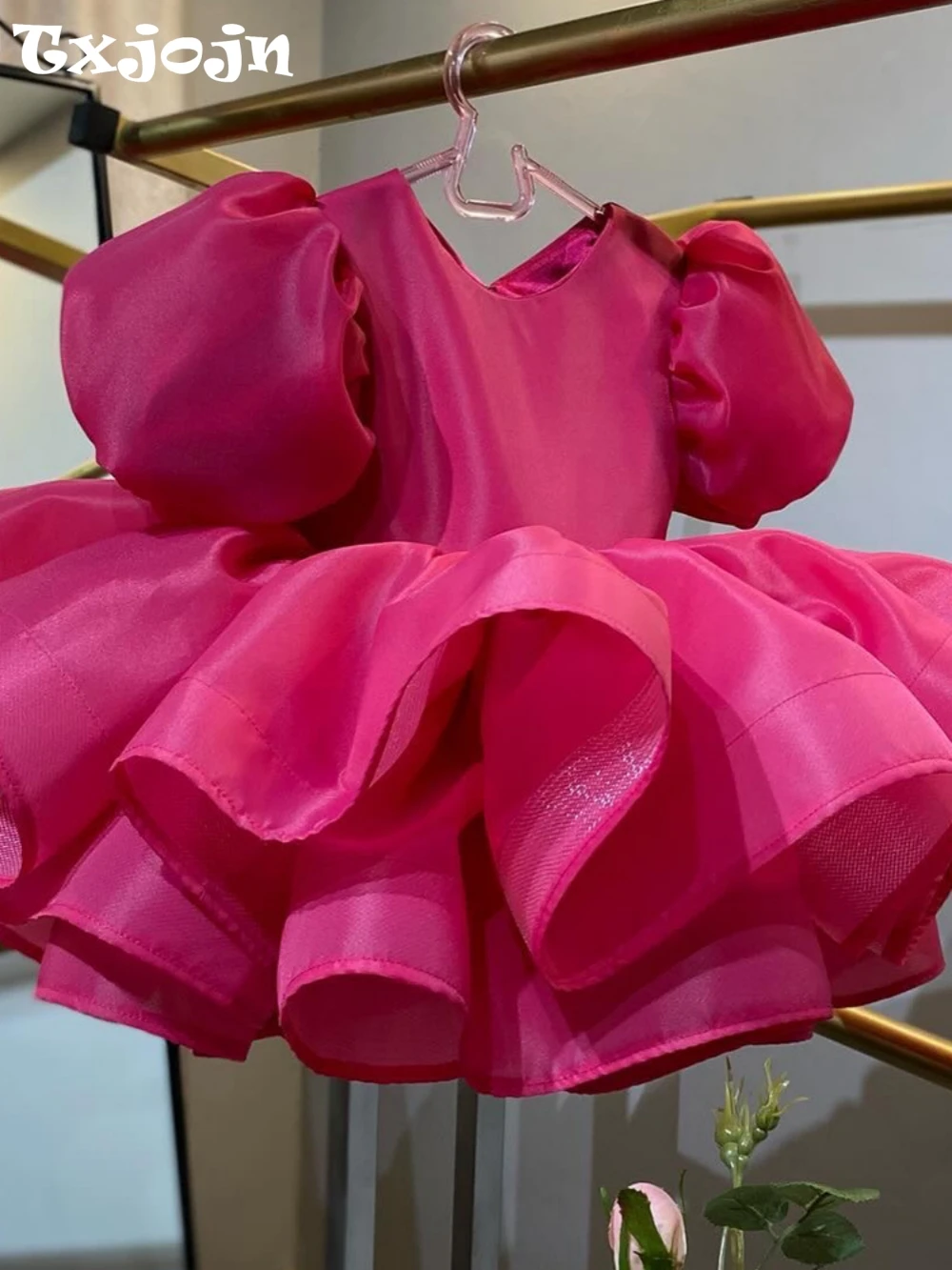 Rose Red Puffy Tulle Mini Girls Dresses For Birthday Party Sweet Bow Puff Sleeve Princess Gown Wedding Guest Clothes Customized
Rose Red Puffy Tulle Mini Girls Dresses For Birthday Party Sweet Bow Puff Sleeve Princess Gown Wedding Guest Clothes Customized