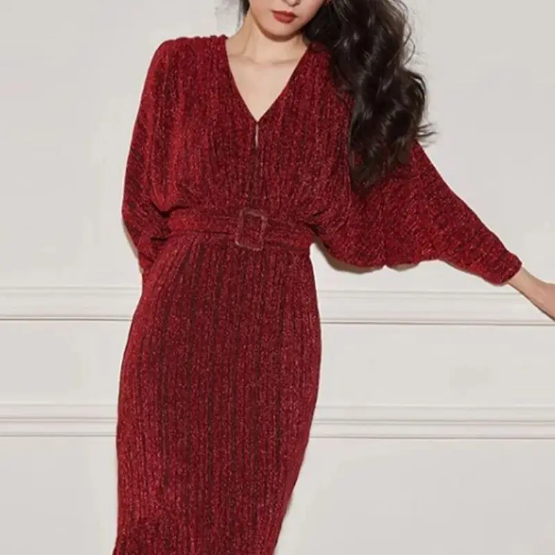 Autumn Red Vintage Party Dress Women V-Neck Long Sleeved Bright Silk Dresses Celebrity Slit Formal Long
Autumn Red Vintage Party Dress Women V-Neck Long Sleeved Bright Silk Dresses Celebrity Slit Formal Long