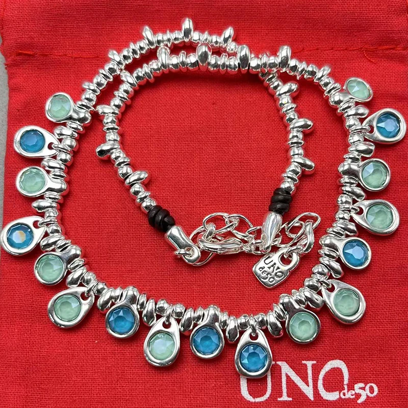 2023 UNOde50 New European and American Bestselling Fashion High Quality Bicolor Gem Necklace Women's Romantic Jewelry Gift Bag
2023 UNOde50 New European and American Bestselling Fashion High Quality Bicolor Gem Necklace Women's Romantic Jewelry Gift Bag