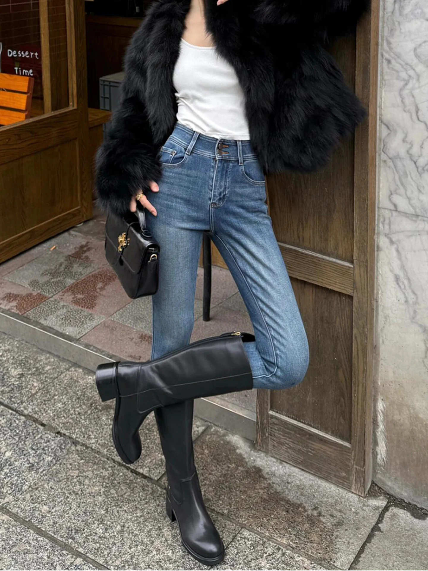 Ретро американские узкие девятисекционные джинсы маленького размера, женские осенне-зимние новые утягивающие брюки-карандаш грушевидной формы
Ретро американские узкие девятисекционные джинсы маленького размера, женские осенне-зимние новые утягивающие брюки-карандаш грушевидной формы