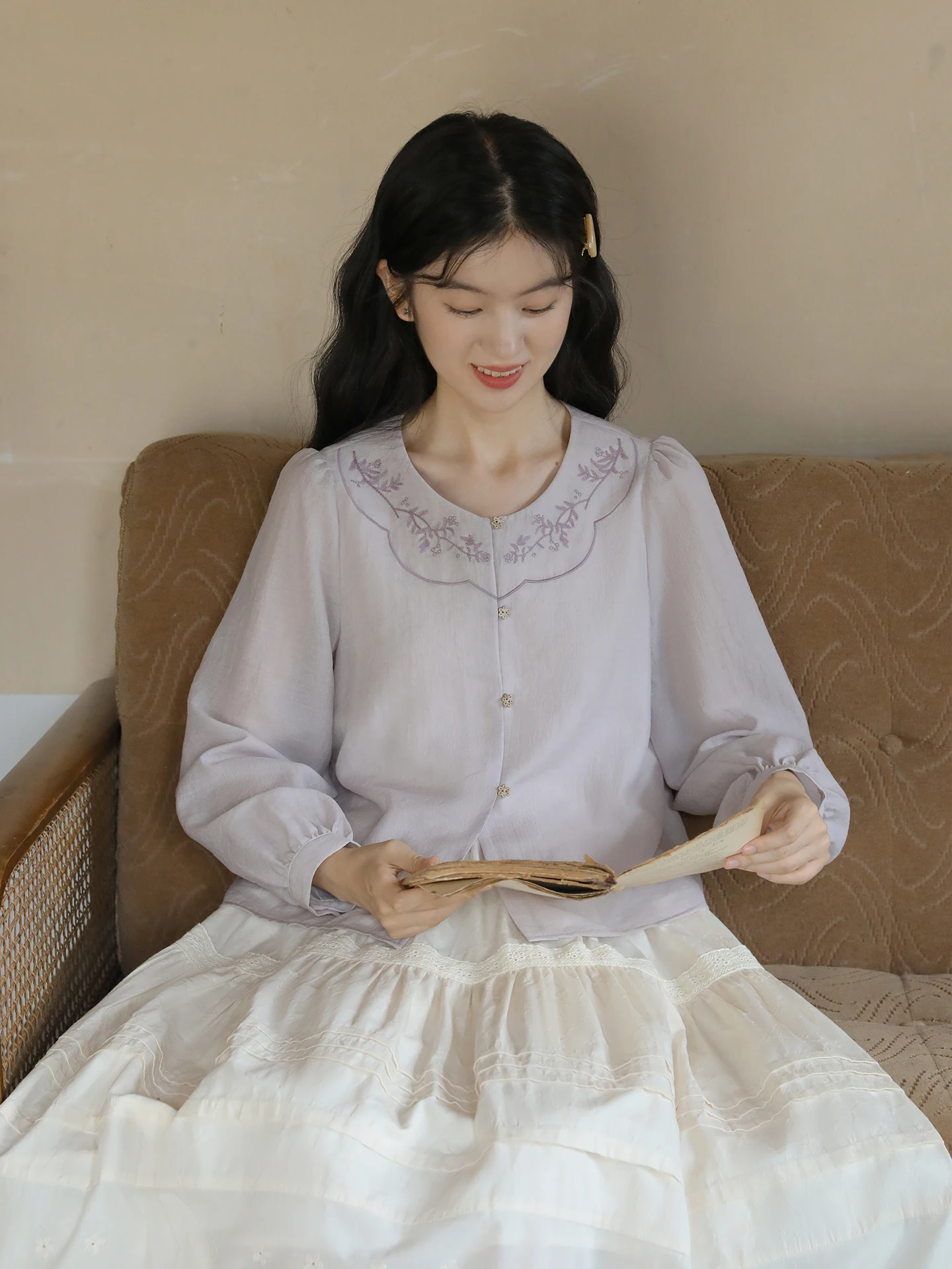 Nesoulum Lav Long Sve Embroidered Design Loose Women's irt Vintage Sle Comfortable Breathable Fall Season Top
Nesoulum Lav Long Sve Embroidered Design Loose Women's irt Vintage Sle Comfortable Breathable Fall Season Top