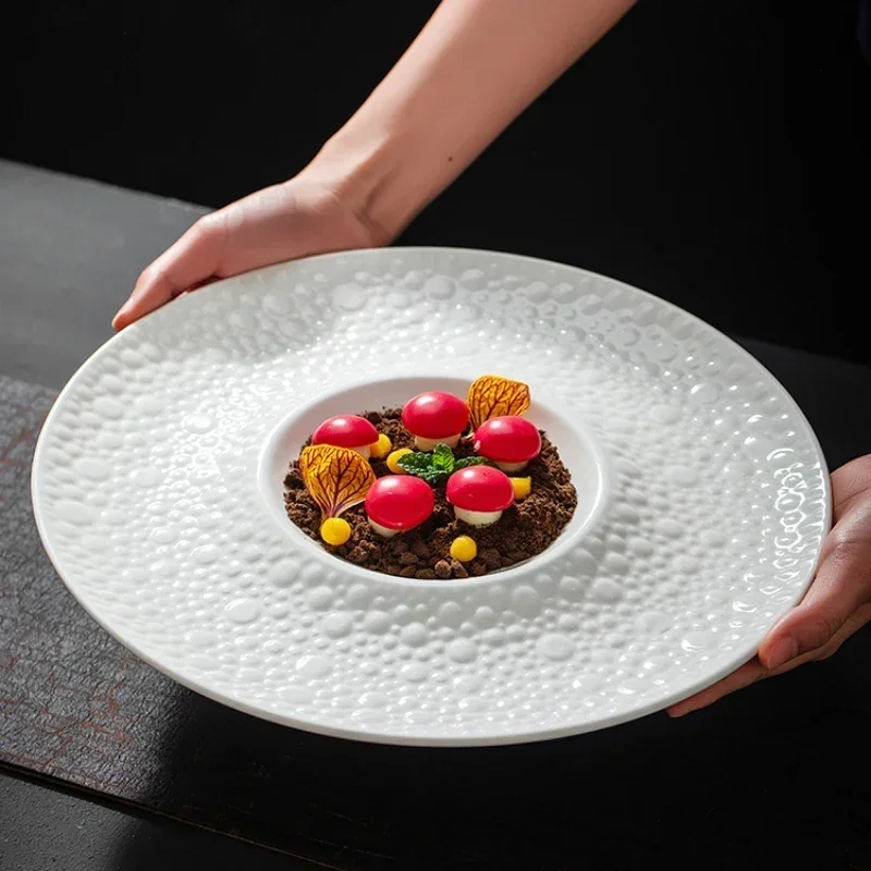 Ceramic white cold dish plate High-grade sense of luxury molecular cuisine restaurant artistic conception fusion dish disc
Ceramic white cold dish plate High-grade sense of luxury molecular cuisine restaurant artistic conception fusion dish disc