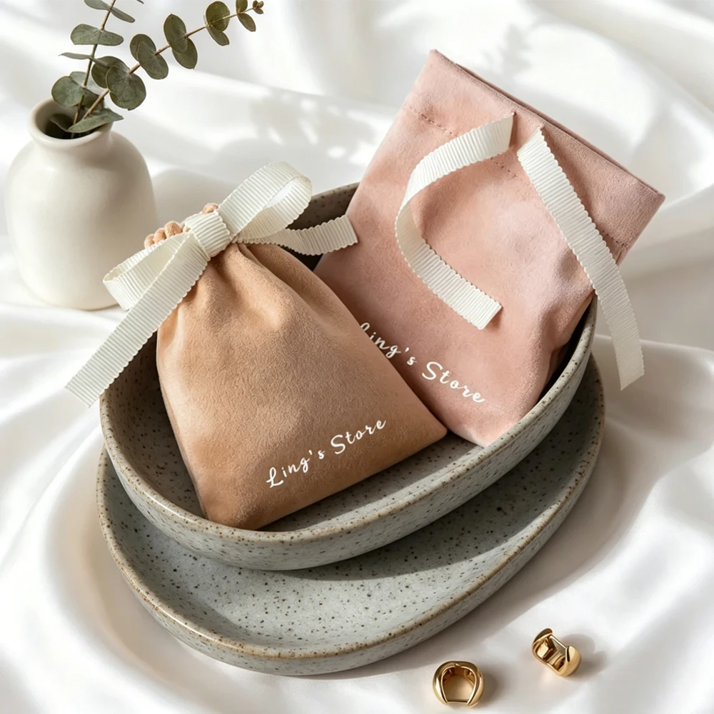 50Pcs Jewelry Flannel Drawstring Bag Velvet Suede Bowknot Pouch Gift Wig Packaging Organizer Can Personalized Print Custom Logo
50Pcs Jewelry Flannel Drawstring Bag Velvet Suede Bowknot Pouch Gift Wig Packaging Organizer Can Personalized Print Custom Logo