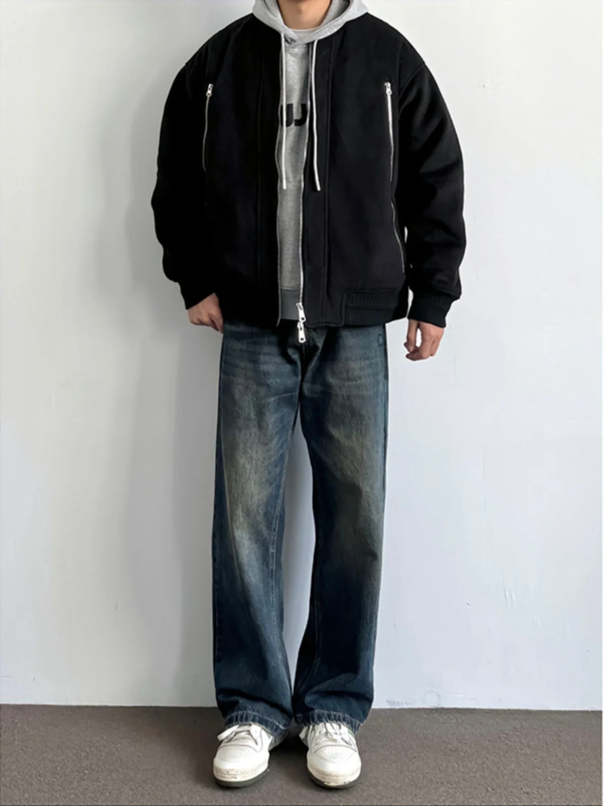 Cleanfit Men's Fce Lined Blue Denim Jeans High Waist Long Pants American Retro Loose Straight Leg Premium Feeling Trousers
Cleanfit Men's Fce Lined Blue Denim Jeans High Waist Long Pants American Retro Loose Straight Leg Premium Feeling Trousers