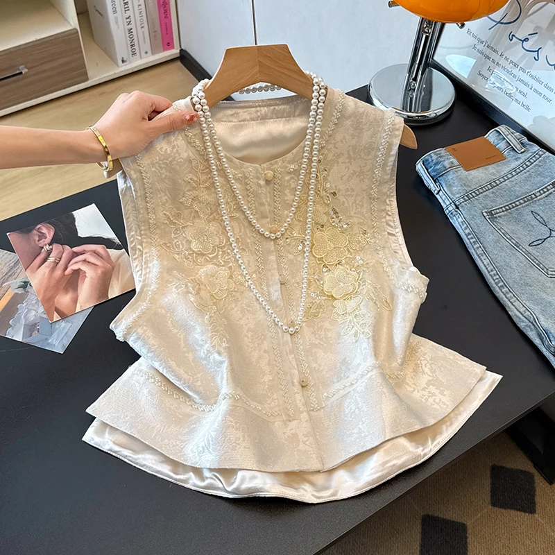 New Chinese Style Retro Ethnic Embroidery Shiny Sequin Floral Embossing Hanfu Lady National Style Vest Fashionable Women's Cl...
New Chinese Style Retro Ethnic Embroidery Shiny Sequin Floral Embossing Hanfu Lady National Style Vest Fashionable Women's Cl...