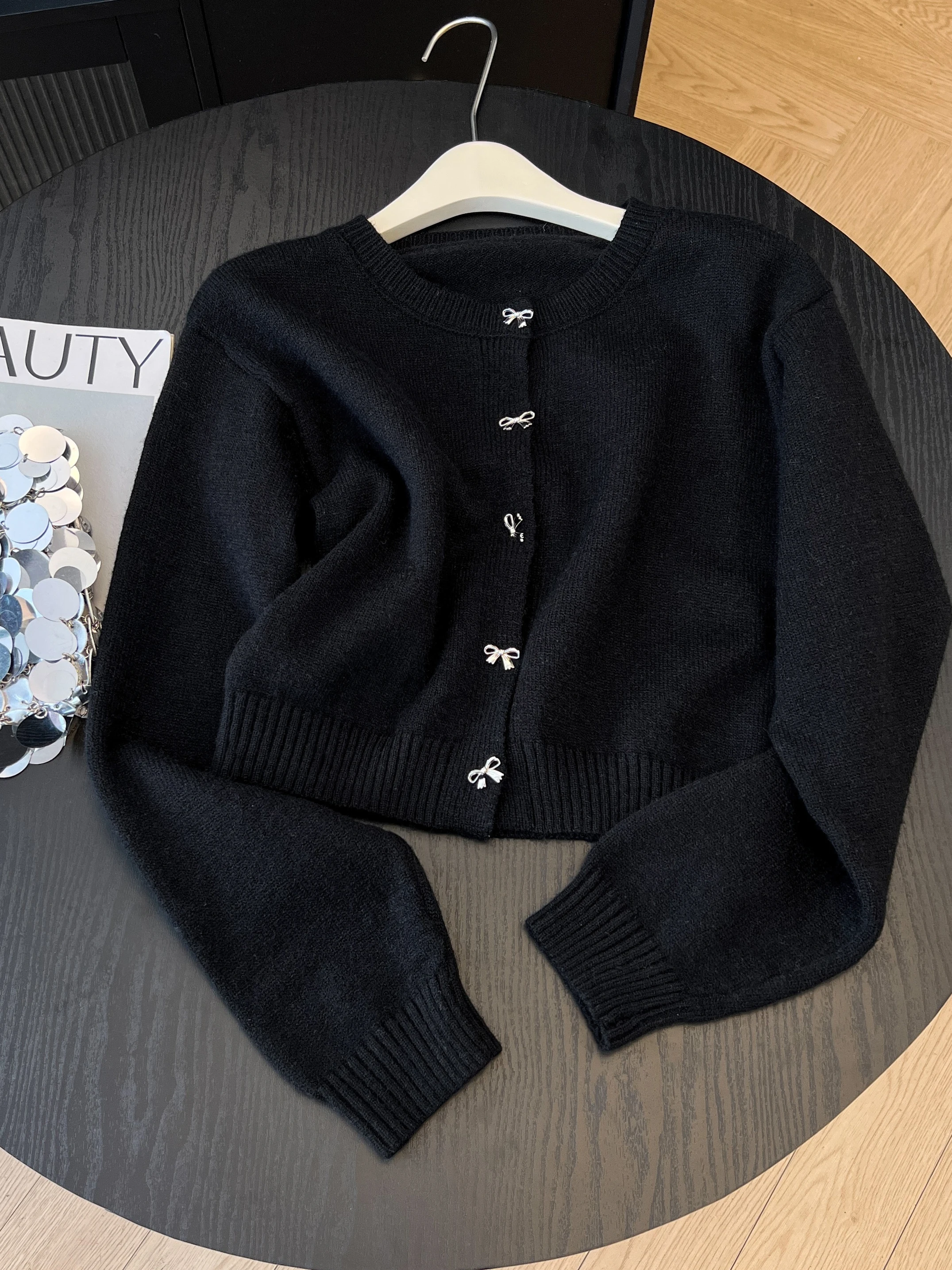 Fall Korean Sle Knitted Open Cardigan Sweater Women's Faion Vintage Knot Soft Sle Warmth Outerwear
Fall Korean Sle Knitted Open Cardigan Sweater Women's Faion Vintage Knot Soft Sle Warmth Outerwear