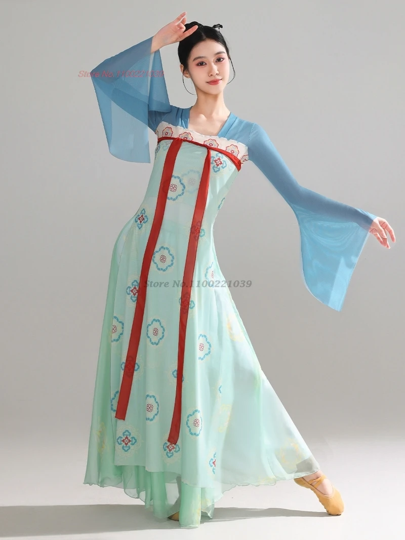 2026 chinese folk dress dance costume traditional stage performance dress national flower print mesh ruqun hanfu tops+skirt set
2026 chinese folk dress dance costume traditional stage performance dress national flower print mesh ruqun hanfu tops+skirt set