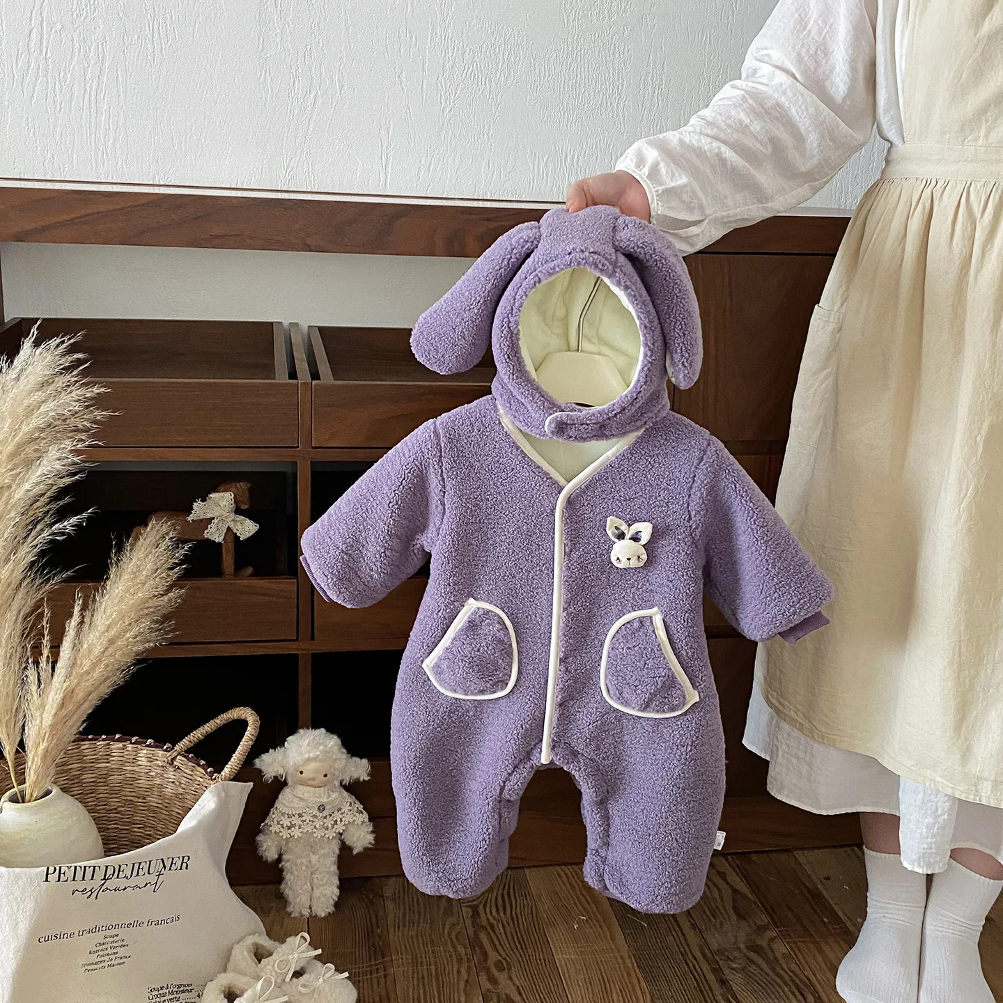 Toddler Kids Rompers 2025 Winter Thick Warm Rabbit Infant Baby Girls Jumpsuits Lamb Woolen Newborn Girls Bodysuits Overalls+hat
Toddler Kids Rompers 2025 Winter Thick Warm Rabbit Infant Baby Girls Jumpsuits Lamb Woolen Newborn Girls Bodysuits Overalls+hat