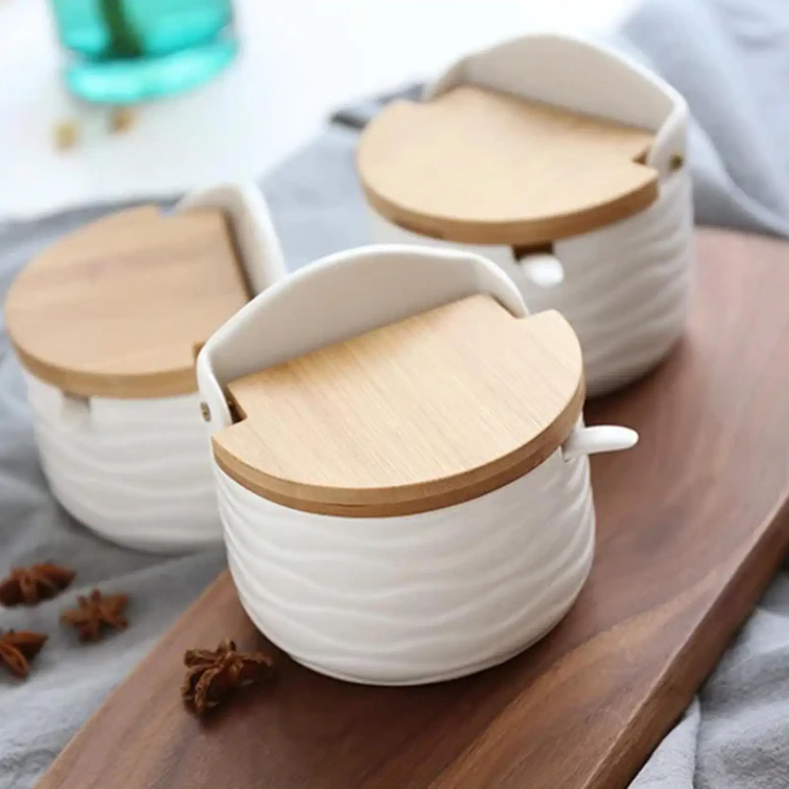 Japanese Style Ceramic Seasoning Jar Bamboo Lid SpiceJar With Spoon Kitchen Seasoning Storage Jar
Japanese Style Ceramic Seasoning Jar Bamboo Lid SpiceJar With Spoon Kitchen Seasoning Storage Jar