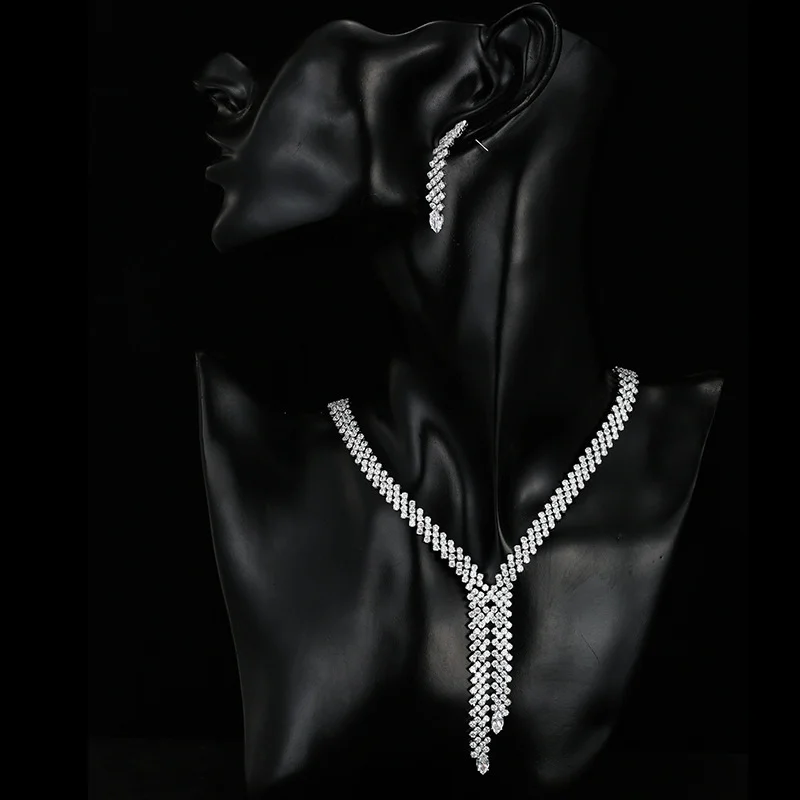New Korean Style Tassel CZ Bridal Set, Light Luxury Necklace Stud Earrings Wholesale Wedding Dress Accessories for Women
New Korean Style Tassel CZ Bridal Set, Light Luxury Necklace Stud Earrings Wholesale Wedding Dress Accessories for Women