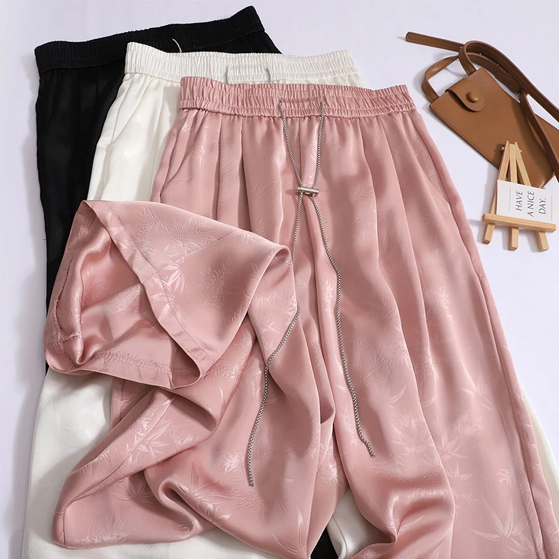 Silk shiny fabric wide leg pants Women's Summer elegant fashion pants Metal chain Chinese print
Silk shiny fabric wide leg pants Women's Summer elegant fashion pants Metal chain Chinese print