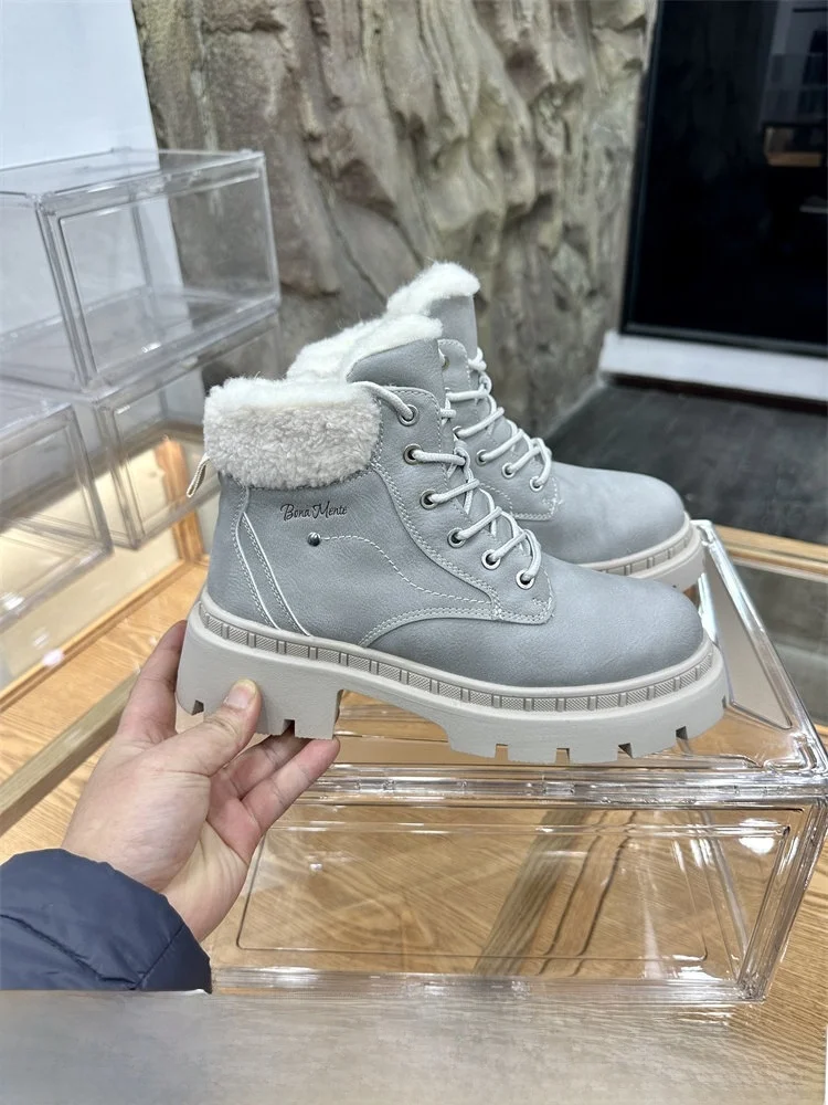 Winterproof Ladies Boots Snow Boots Cold Resistant Casual Short Tube Mixed Material Youth Winter Warm Thick Heel
Winterproof Ladies Boots Snow Boots Cold Resistant Casual Short Tube Mixed Material Youth Winter Warm Thick Heel