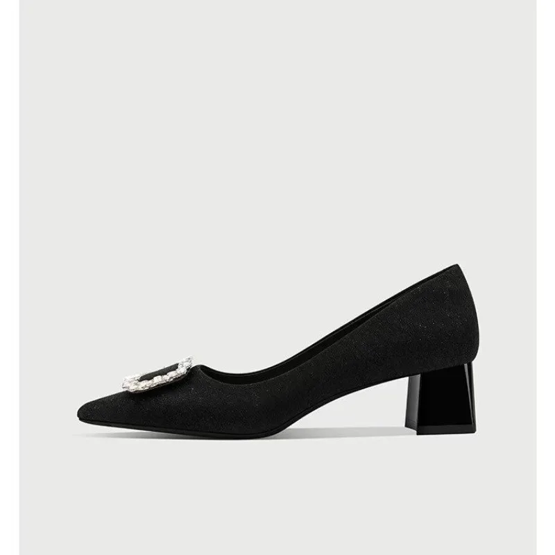 Женские туфли на мягкой подошве во французском блочном каблуке 2025 года, удобные туфли с неглубоким носком и квадратной пряжкой, темпераментные туфли с острым носком
Женские туфли на мягкой подошве во французском блочном каблуке 2025 года, удобные туфли с неглубоким носком и квадратной пряжкой, темпераментные туфли с острым носком