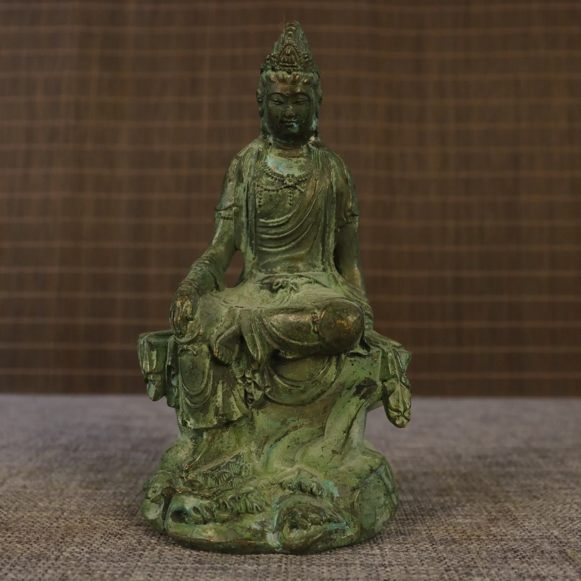 Favorite from Guanyin Bronze Statue Ornament Length 7.5 cm Width 5 Height 14.5cm
Favorite from Guanyin Bronze Statue Ornament Length 7.5 cm Width 5 Height 14.5cm