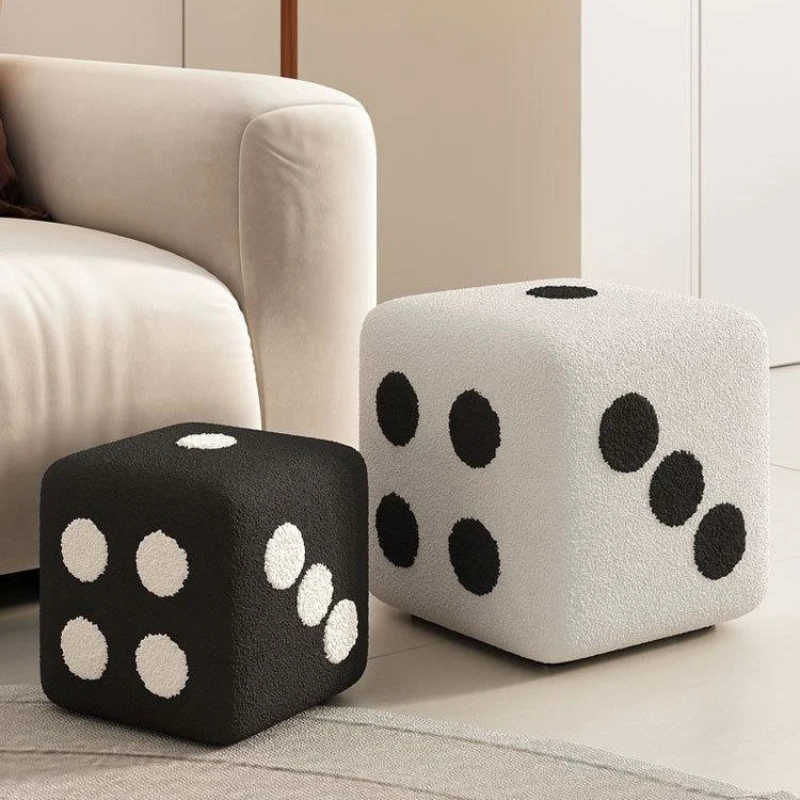 Modern simple home shoe stool, small chair, creative living room entrance footstool
Modern simple home shoe stool, small chair, creative living room entrance footstool